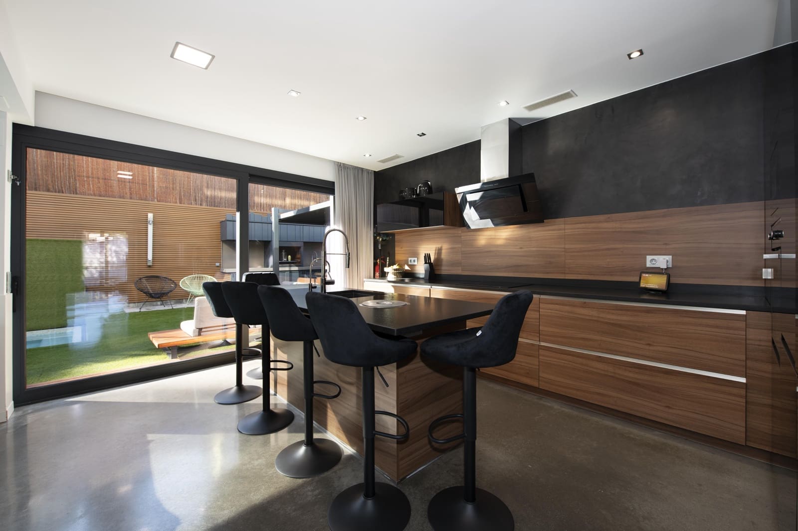 5 sypialnia Willa na sprzedaż w Castelldefels z basenem garażem - 2 400 000 € (Ref: 8921637)