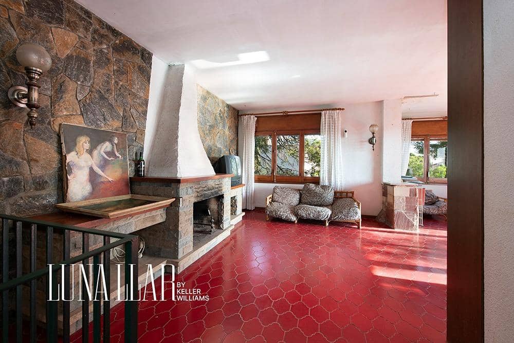 4 soverom Villa til salgs i Castelldefels med garasje - € 1 095 000 (Ref: 8921641)