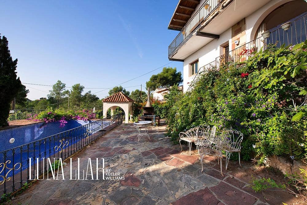 4 soverom Villa til salgs i Castelldefels med garasje - € 1 095 000 (Ref: 8921641)