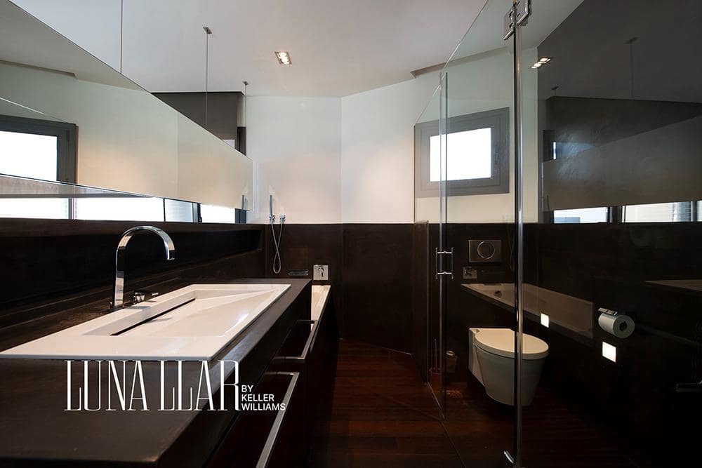 4 soveværelse Villa til salg i Castelldefels med swimmingpool - € 1.395.000 (Ref: 8921649)