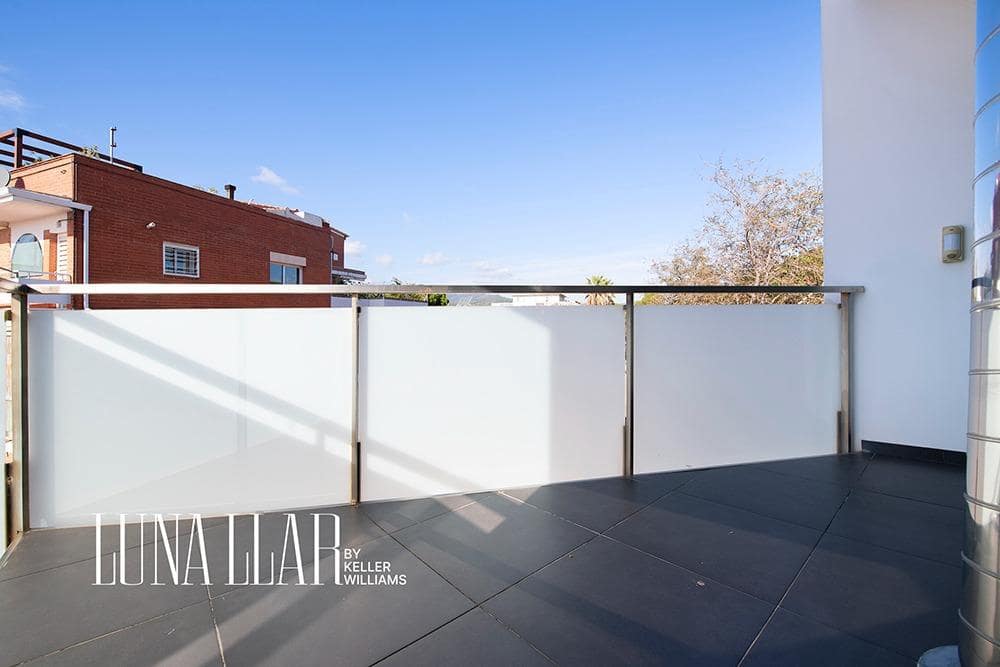 4 soveværelse Villa til salg i Castelldefels med swimmingpool - € 1.395.000 (Ref: 8921649)