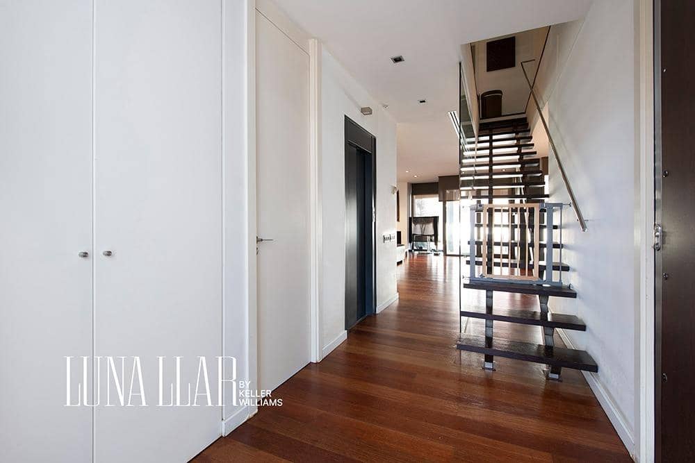 4 soveværelse Villa til salg i Castelldefels med swimmingpool - € 1.395.000 (Ref: 8921649)