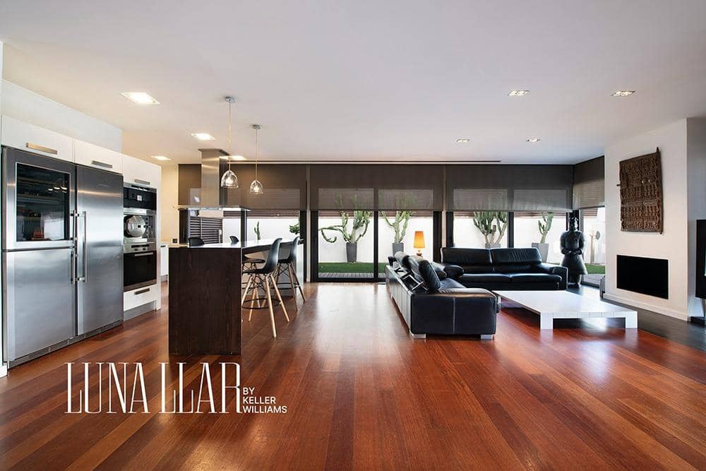 4 soveværelse Villa til salg i Castelldefels med swimmingpool - € 1.395.000 (Ref: 8921649)