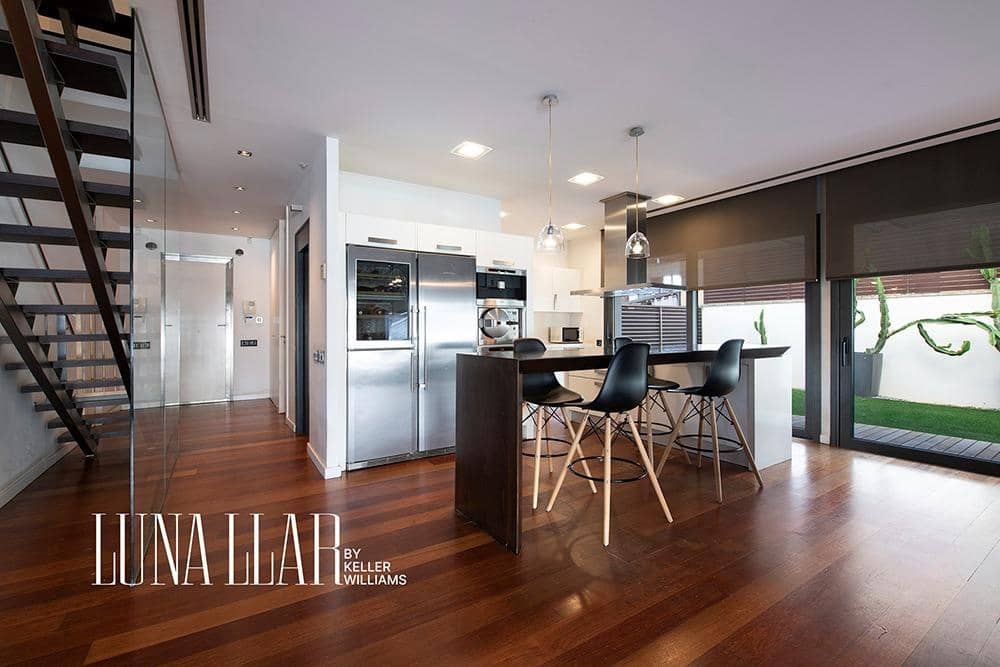 4 soveværelse Villa til salg i Castelldefels med swimmingpool - € 1.395.000 (Ref: 8921649)