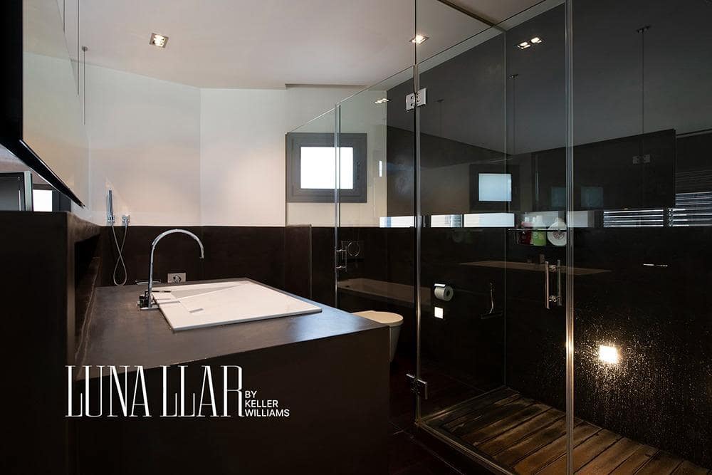 4 soveværelse Villa til salg i Castelldefels med swimmingpool - € 1.395.000 (Ref: 8921649)