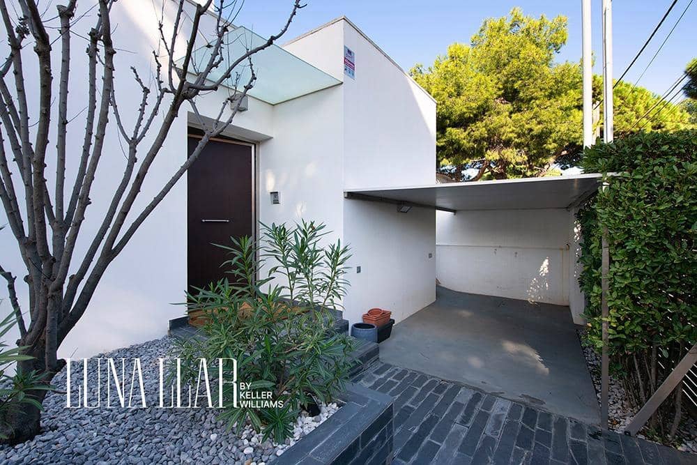 4 soveværelse Villa til salg i Castelldefels med swimmingpool - € 1.395.000 (Ref: 8921649)