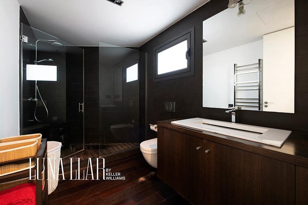 4 soveværelse Villa til salg i Castelldefels med swimmingpool - € 1.395.000 (Ref: 8921649)