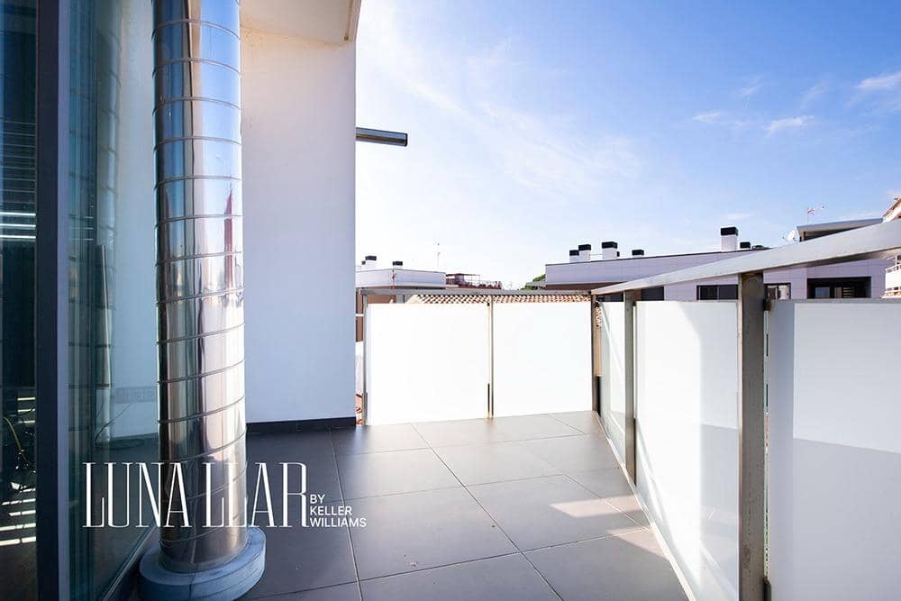 4 soveværelse Villa til salg i Castelldefels med swimmingpool - € 1.395.000 (Ref: 8921649)