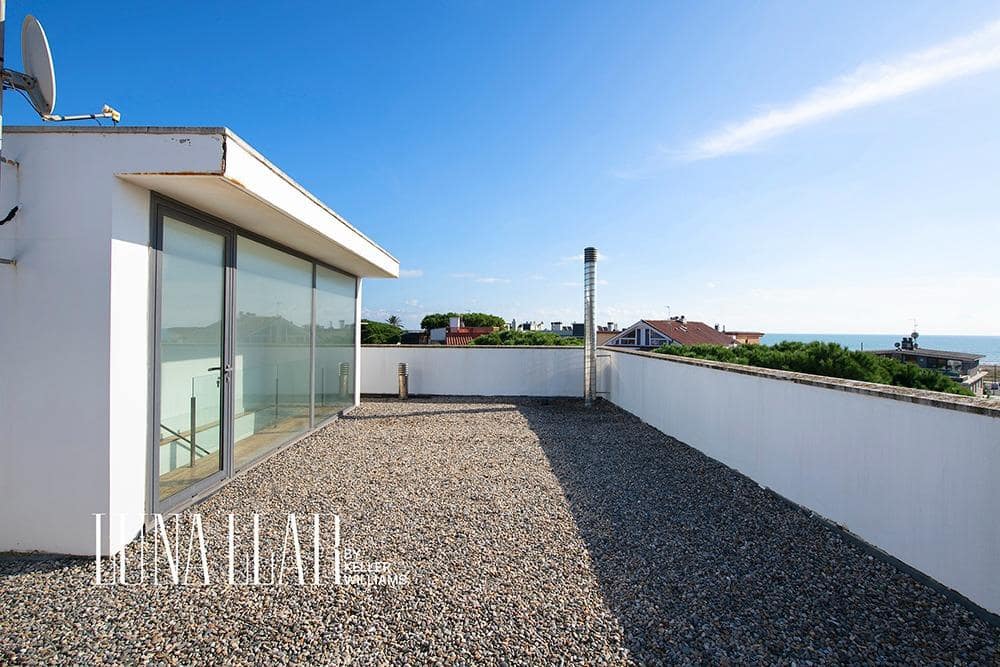 4 soveværelse Villa til salg i Castelldefels med swimmingpool - € 1.395.000 (Ref: 8921649)