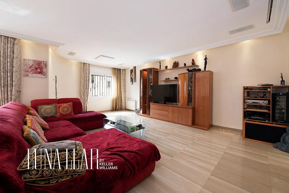 5 soveværelse Villa til salg i Castelldefels med swimmingpool garage - € 1.295.000 (Ref: 8954282)