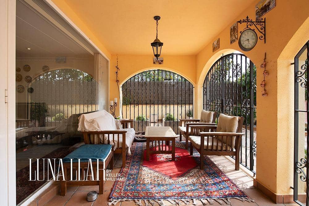 5 soveværelse Villa til salg i Castelldefels med swimmingpool garage - € 1.295.000 (Ref: 8954282)