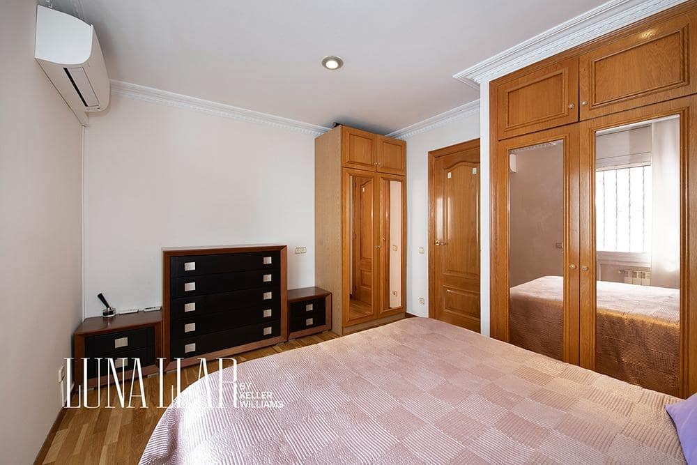 5 soveværelse Villa til salg i Castelldefels med swimmingpool garage - € 1.295.000 (Ref: 8954282)