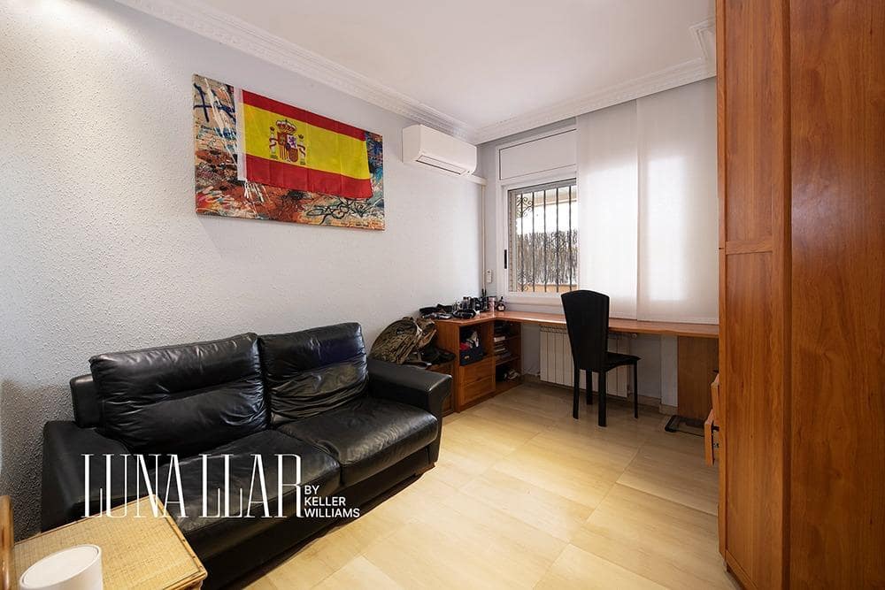 5 soveværelse Villa til salg i Castelldefels med swimmingpool garage - € 1.295.000 (Ref: 8954282)