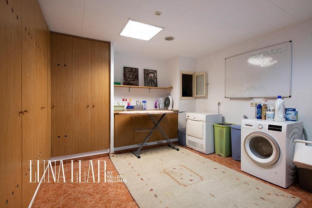 5 soveværelse Villa til salg i Castelldefels med swimmingpool garage - € 1.295.000 (Ref: 8954282)