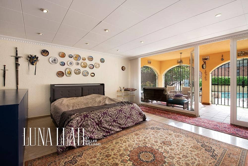 5 soveværelse Villa til salg i Castelldefels med swimmingpool garage - € 1.295.000 (Ref: 8954282)