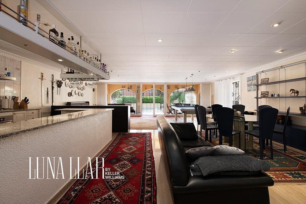 5 soveværelse Villa til salg i Castelldefels med swimmingpool garage - € 1.295.000 (Ref: 8954282)