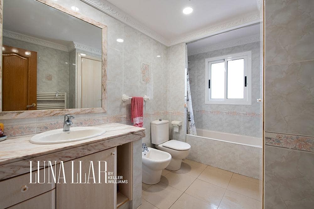 5 soveværelse Villa til salg i Castelldefels med swimmingpool garage - € 1.295.000 (Ref: 8954282)