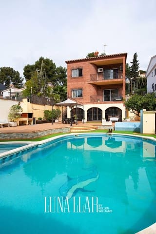 5 makuuhuone Huvila myytävänä paikassa Castelldefels mukana uima-altaan 
autotalli - 1 295 000 € (Ref: 8954282)