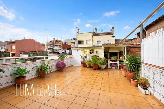 3 chambre Maison de Ville à vendre à Gavà avec garage - 850 000 € (Ref: 8982427)