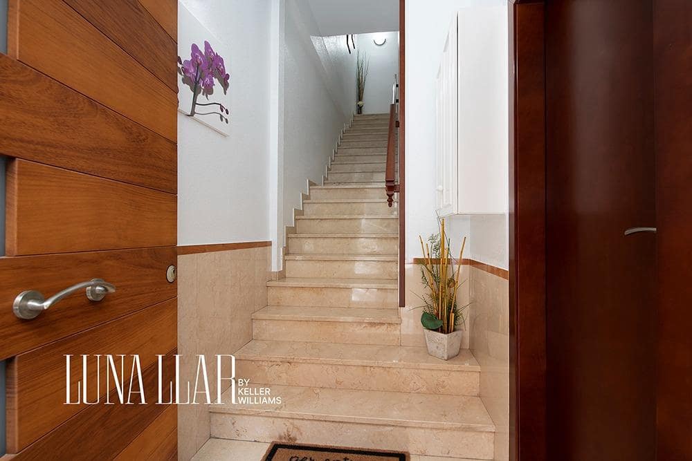 3 bedroom Townhouse for sale in Gava with garage - € 850,000 (Ref: 8982427)