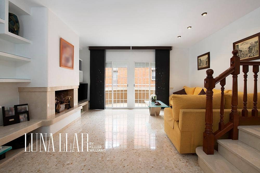 3 bedroom Townhouse for sale in Gava with garage - € 850,000 (Ref: 8982427)