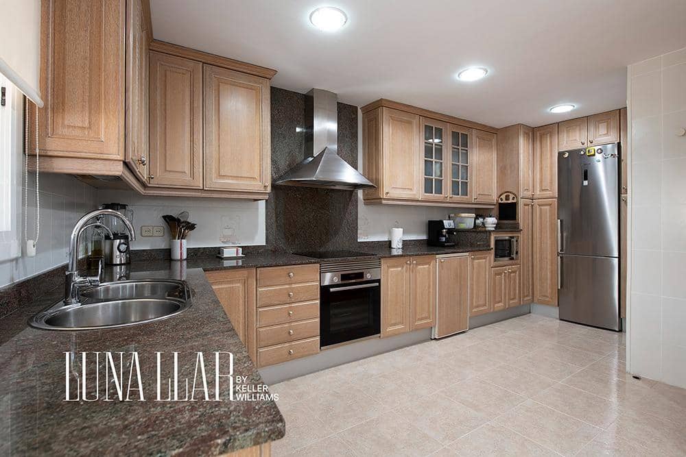 3 bedroom Townhouse for sale in Gava with garage - € 850,000 (Ref: 8982427)