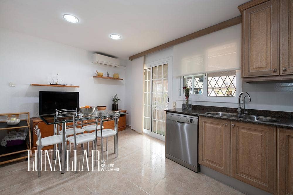 3 bedroom Townhouse for sale in Gava with garage - € 850,000 (Ref: 8982427)