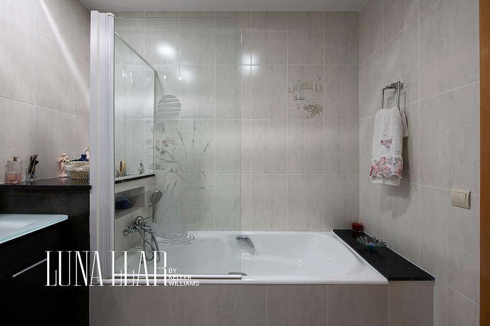 3 bedroom Townhouse for sale in Gava with garage - € 850,000 (Ref: 8982427)