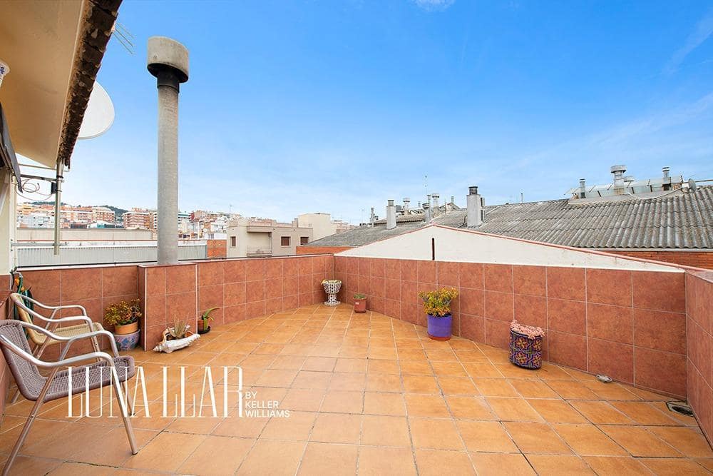 3 bedroom Townhouse for sale in Gava with garage - € 850,000 (Ref: 8982427)