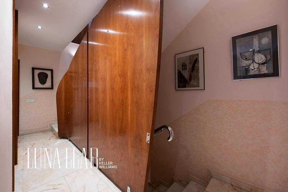 5 soveværelse Semi-Rækkehus til salg i Sant Just Desvern med swimmingpool - € 1.290.000 (Ref: 8986038)