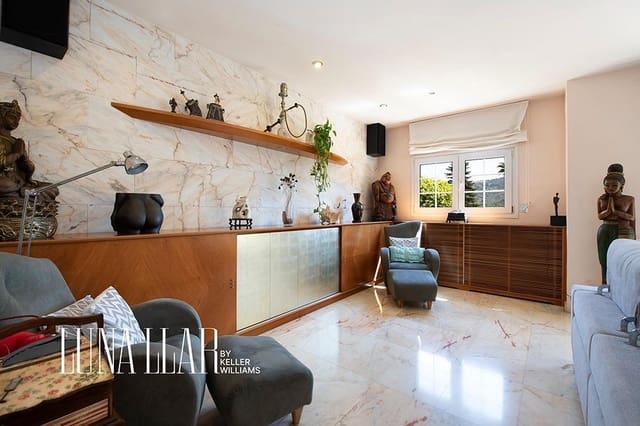 5 sypialnia Dom blizniak na sprzedaż w Sant Just Desvern z basenem - 1 290 000 € (Ref: 8986038)