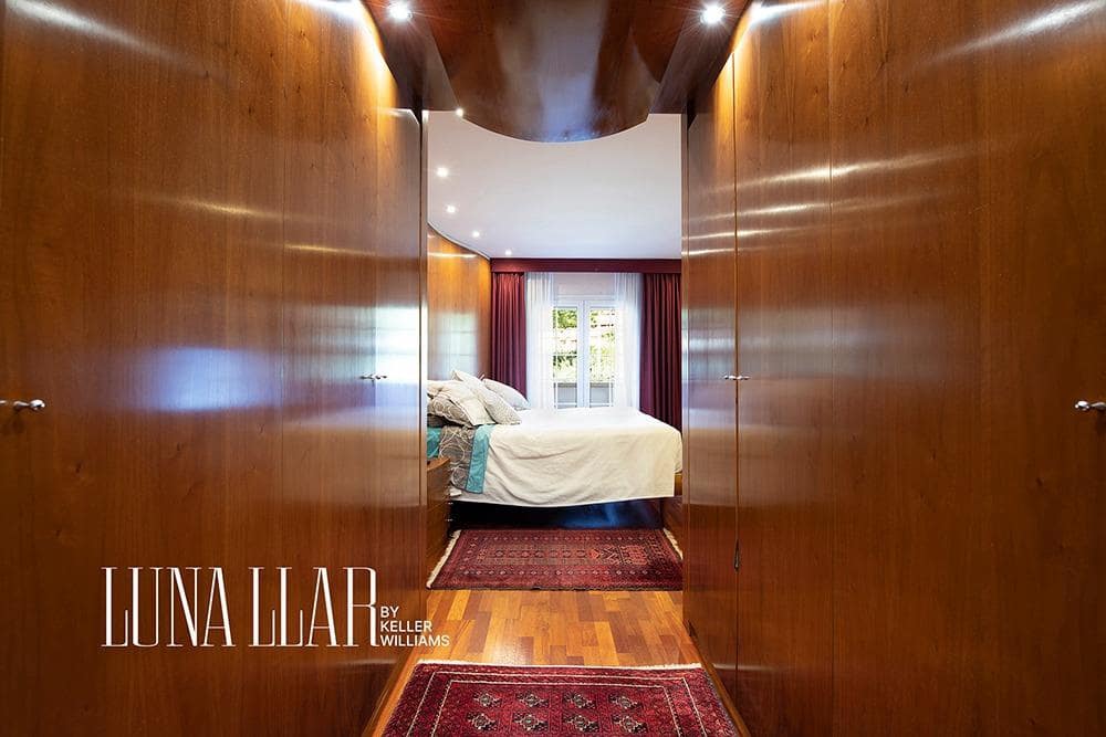 5 soveværelse Semi-Rækkehus til salg i Sant Just Desvern med swimmingpool - € 1.290.000 (Ref: 8986038)