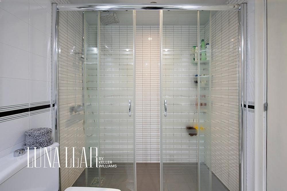 5 soveværelse Semi-Rækkehus til salg i Sant Just Desvern med swimmingpool - € 1.290.000 (Ref: 8986038)