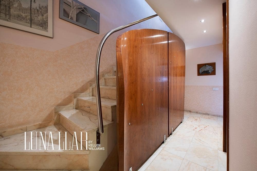 5 soveværelse Semi-Rækkehus til salg i Sant Just Desvern med swimmingpool - € 1.290.000 (Ref: 8986038)