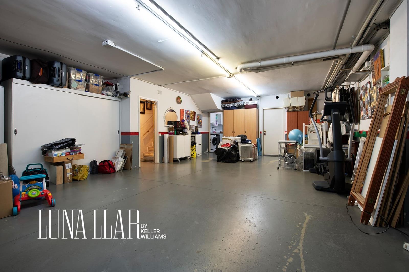 5 soveværelse Semi-Rækkehus til salg i Sant Just Desvern med swimmingpool - € 1.290.000 (Ref: 8986038)