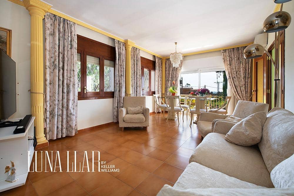 5 soveværelse Villa til salg i Gava - € 860.000 (Ref: 9026902)