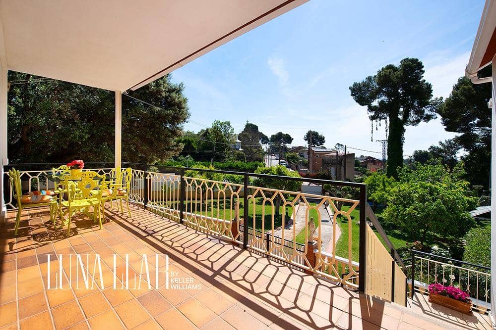 5 soveværelse Villa til salg i Gava - € 860.000 (Ref: 9026902)