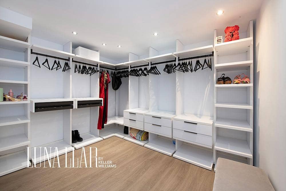 5 soveværelse Villa til salg i Gava - € 860.000 (Ref: 9026902)