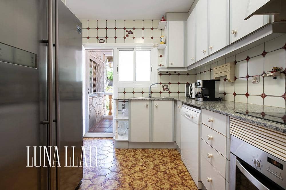 5 soveværelse Villa til salg i Gava - € 860.000 (Ref: 9026902)