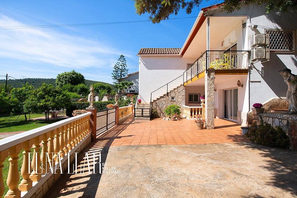 5 soveværelse Villa til salg i Gava - € 860.000 (Ref: 9026902)