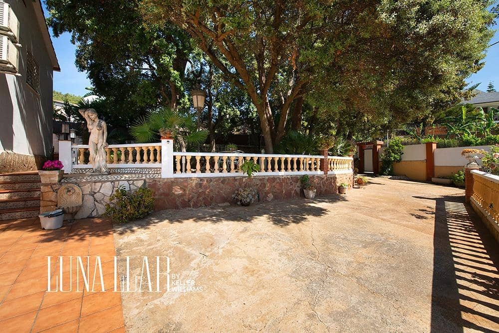 5 soveværelse Villa til salg i Gava - € 860.000 (Ref: 9026902)