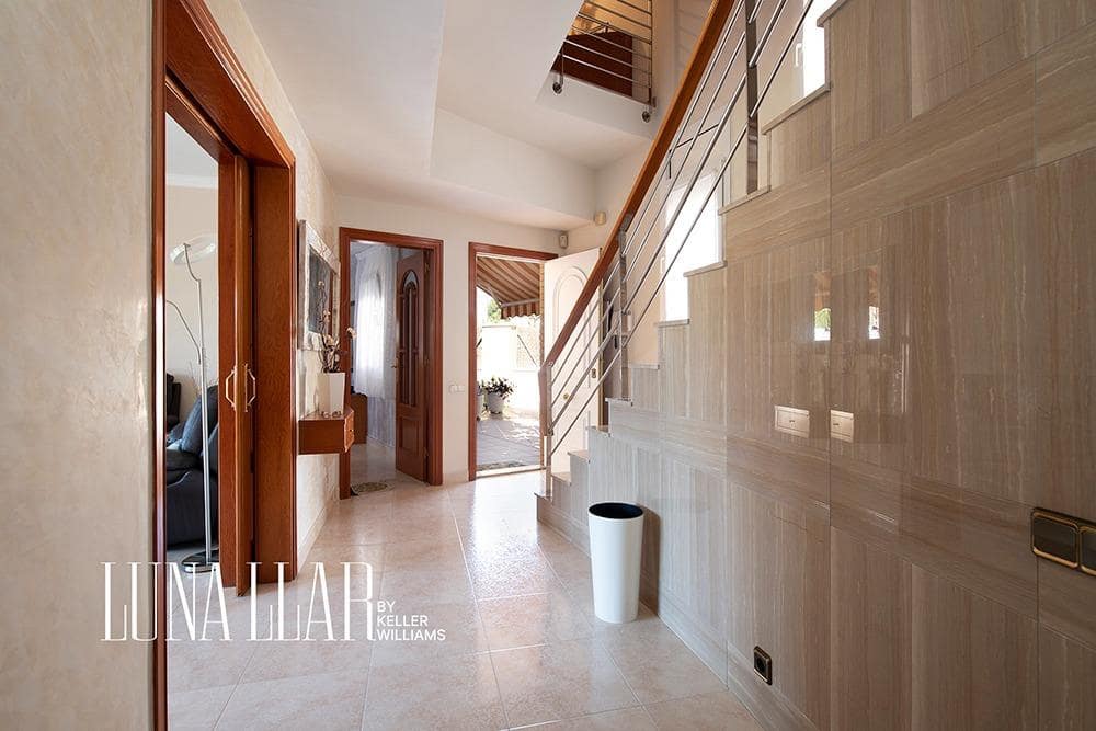 6 soveværelse Villa til salg i Calafell med swimmingpool - € 850.000 (Ref: 9029615)