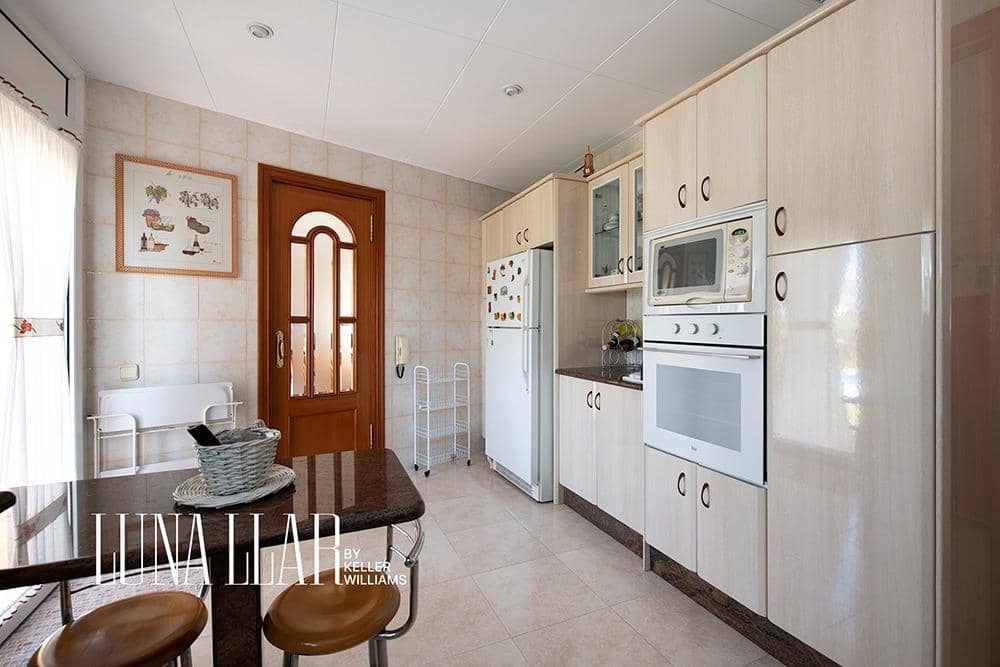 6 soveværelse Villa til salg i Calafell med swimmingpool - € 850.000 (Ref: 9029615)