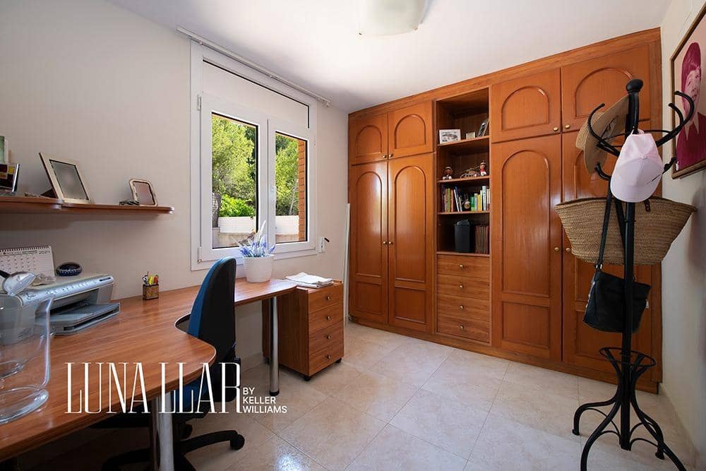 6 soveværelse Villa til salg i Calafell med swimmingpool - € 850.000 (Ref: 9029615)