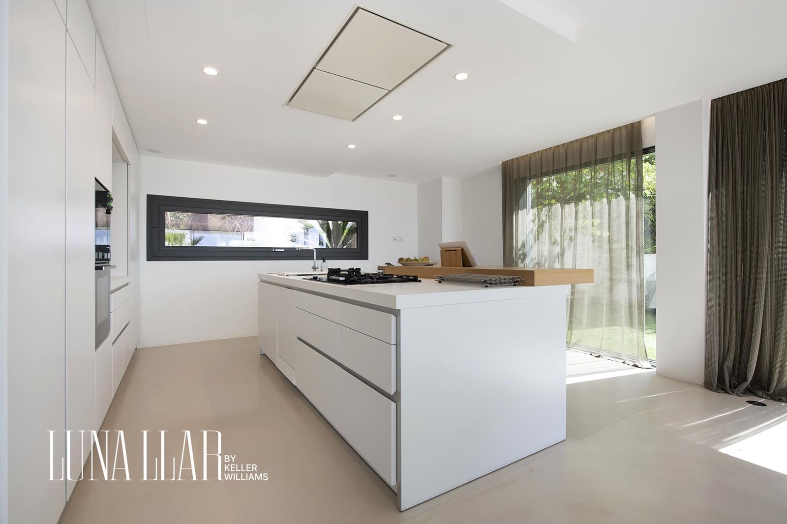 6 soveværelse Villa til salg i Castelldefels med swimmingpool - € 3.600.000 (Ref: 9029616)