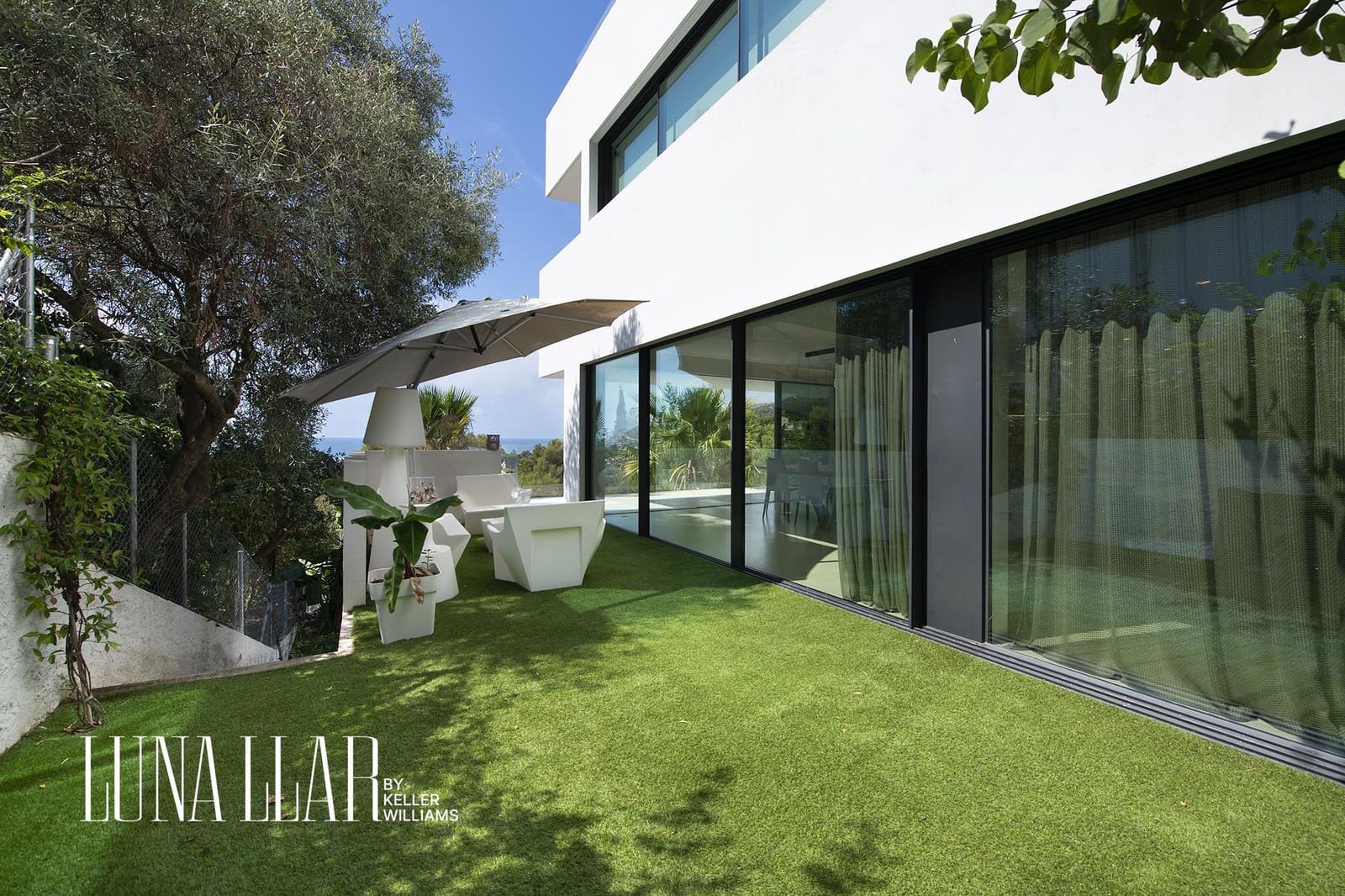 6 soveværelse Villa til salg i Castelldefels med swimmingpool - € 3.600.000 (Ref: 9029616)