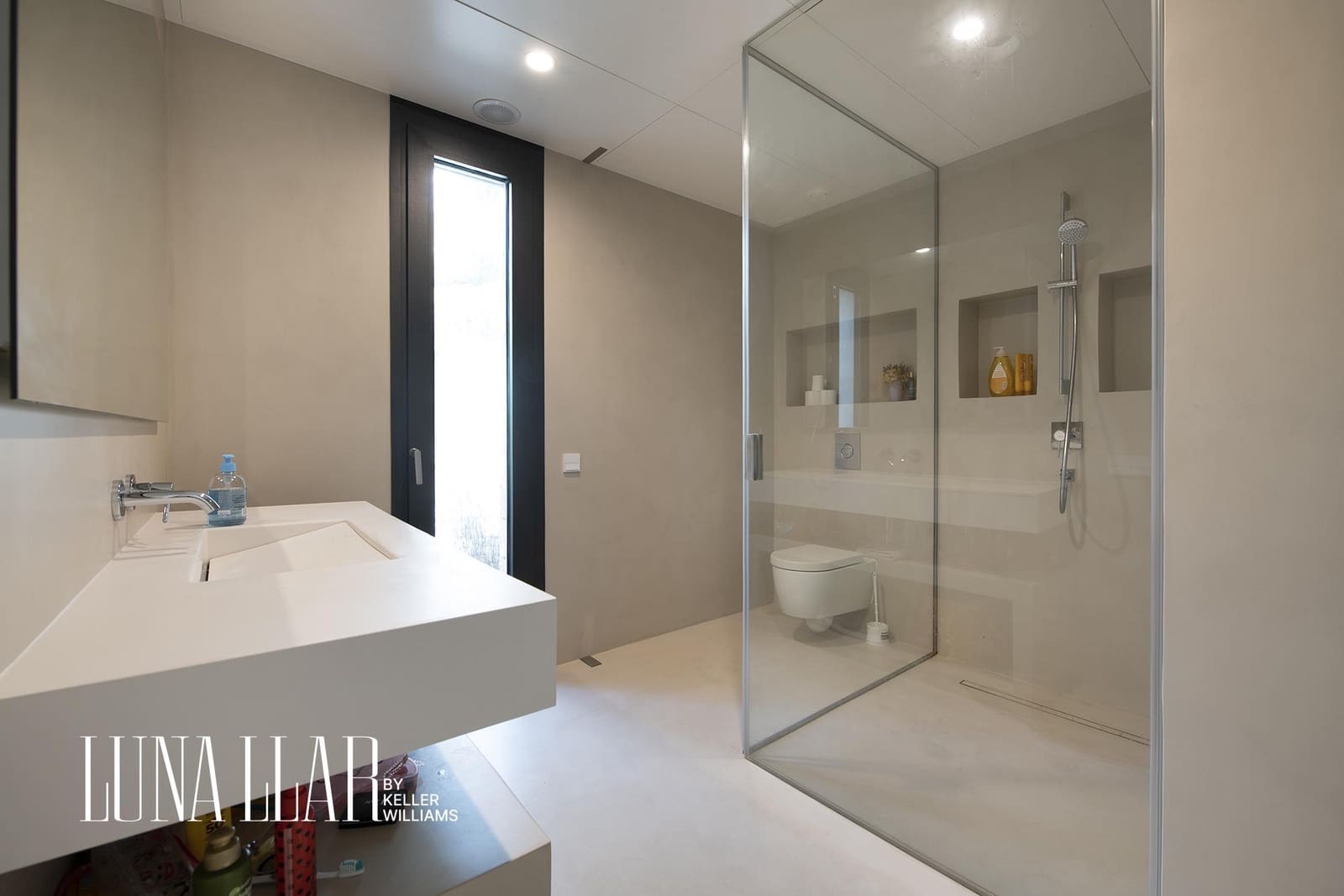 6 soveværelse Villa til salg i Castelldefels med swimmingpool - € 3.600.000 (Ref: 9029616)