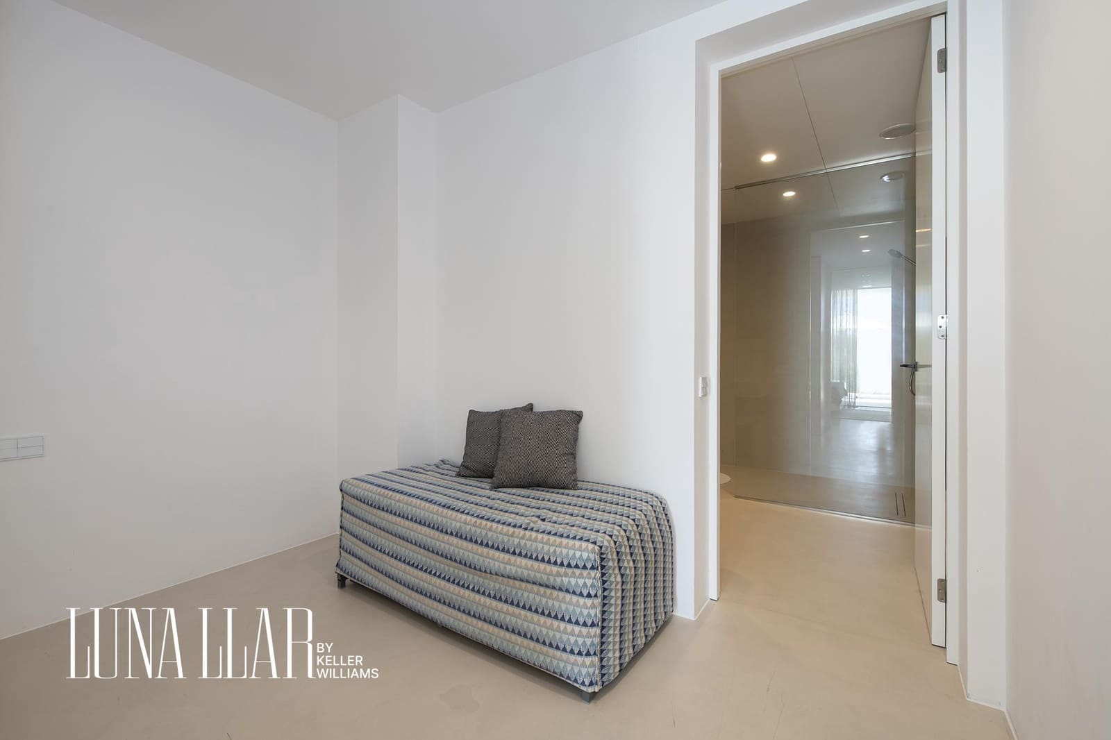 6 soveværelse Villa til salg i Castelldefels med swimmingpool - € 3.600.000 (Ref: 9029616)