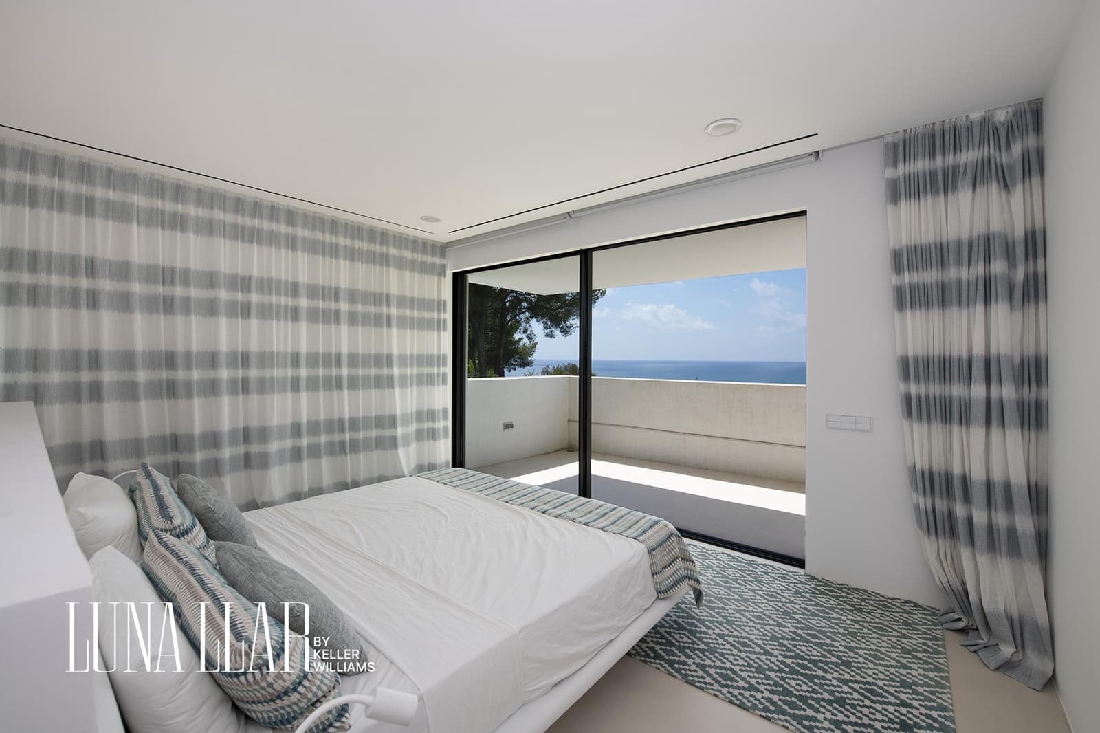 6 soveværelse Villa til salg i Castelldefels med swimmingpool - € 3.600.000 (Ref: 9029616)