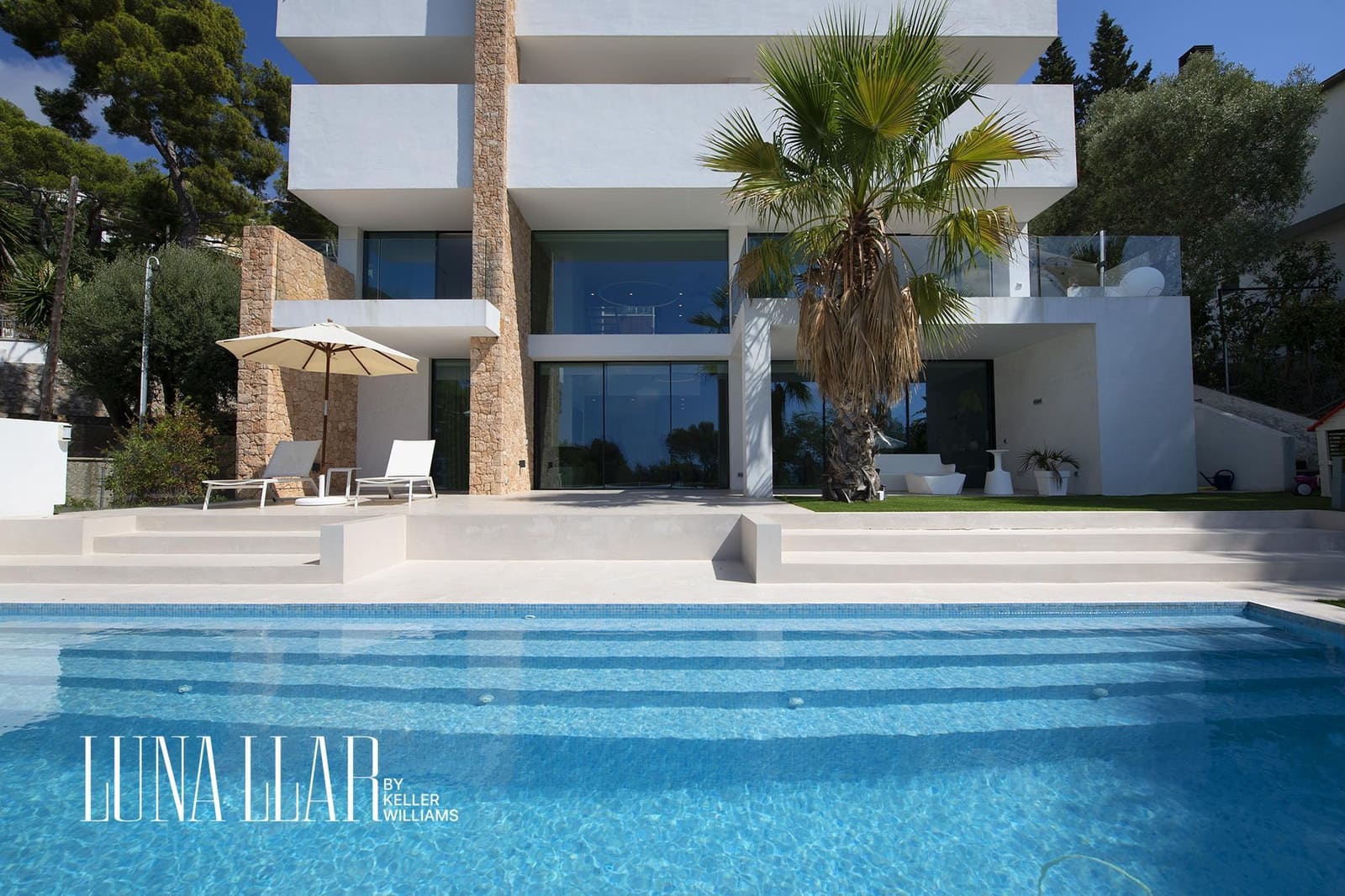 6 soveværelse Villa til salg i Castelldefels med swimmingpool - € 3.600.000 (Ref: 9029616)